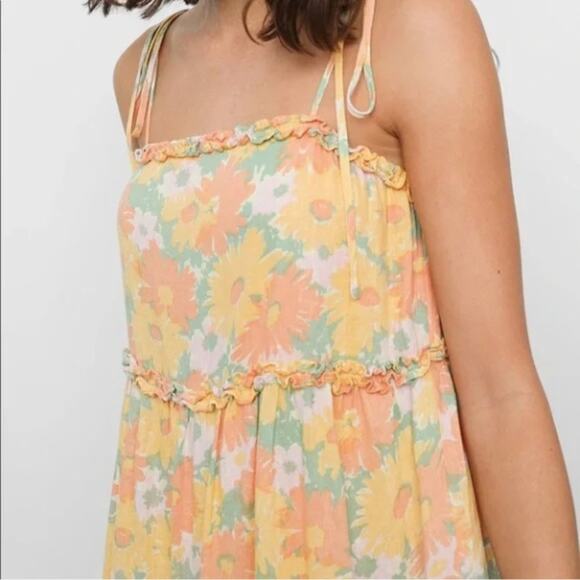 NWT Rails Caralyn Daisy Meadow Floral Yellow Tier Mini Dress Size Small - Picture 2 of 8